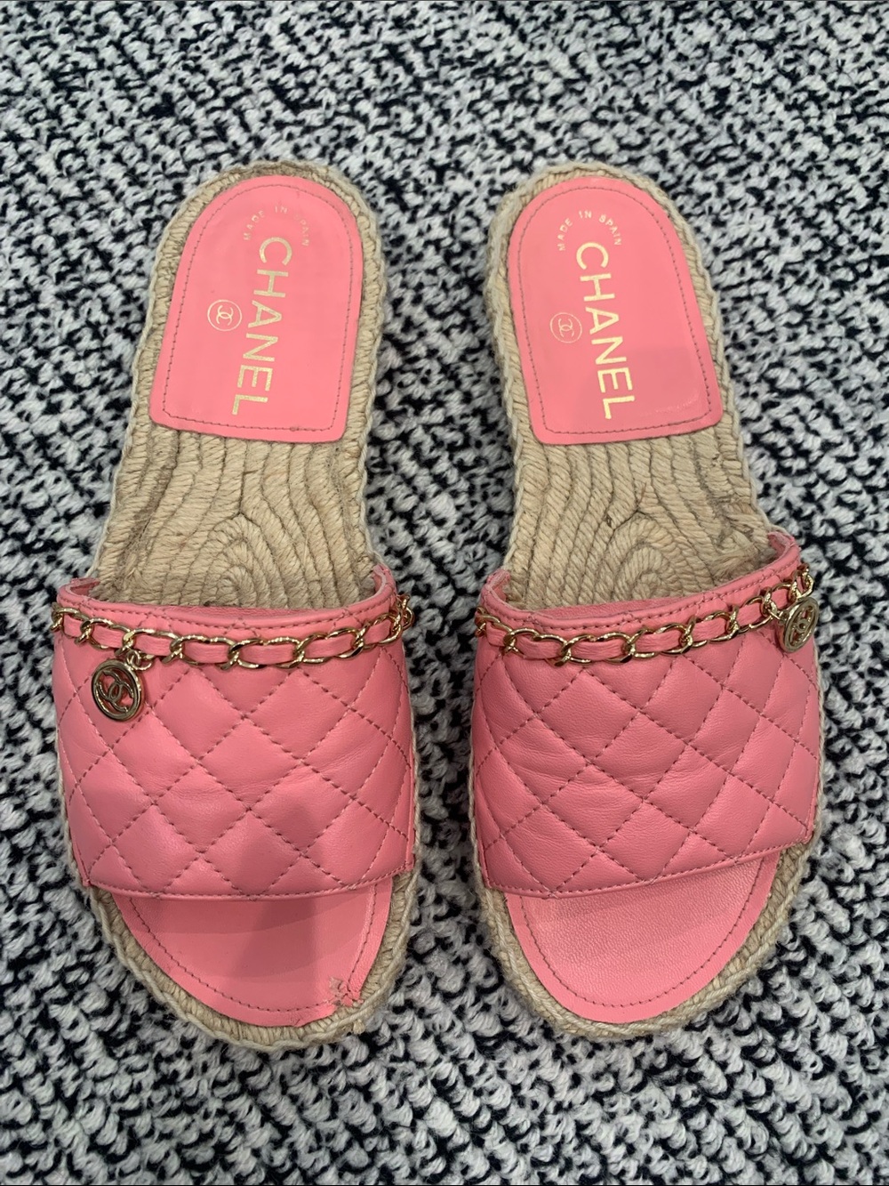 CHANEL Pink Quilted Espadrille Slide with Gold Chain. Size 36